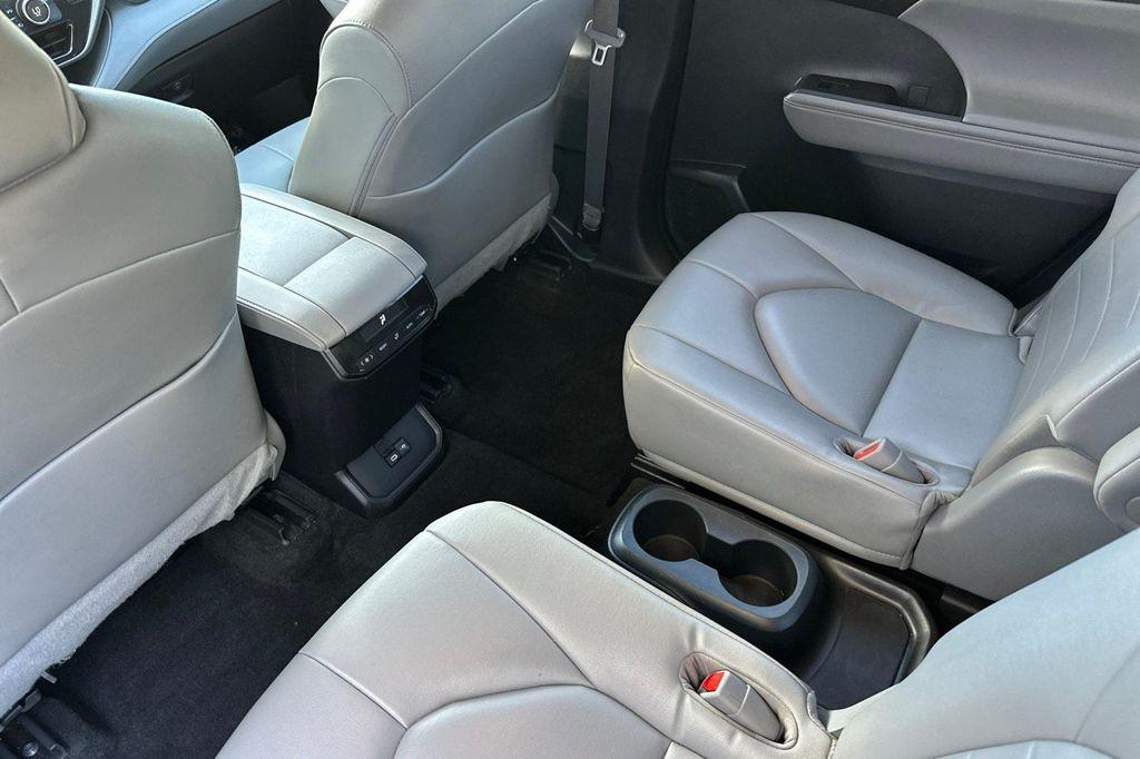 used 2023 Toyota Highlander Hybrid car, priced at $31,890