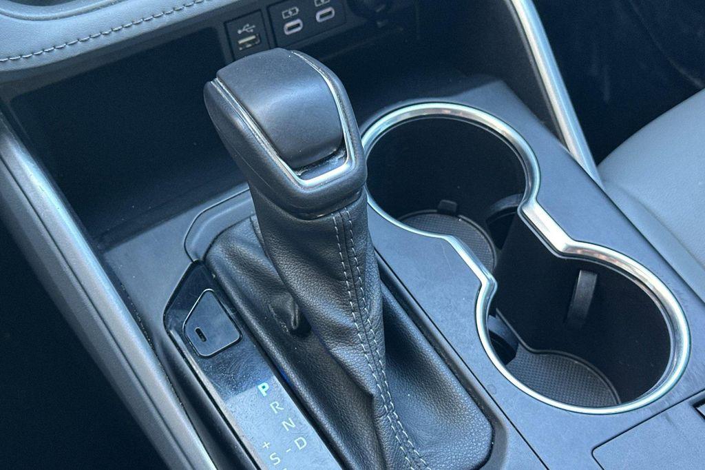 used 2023 Toyota Highlander Hybrid car, priced at $31,890