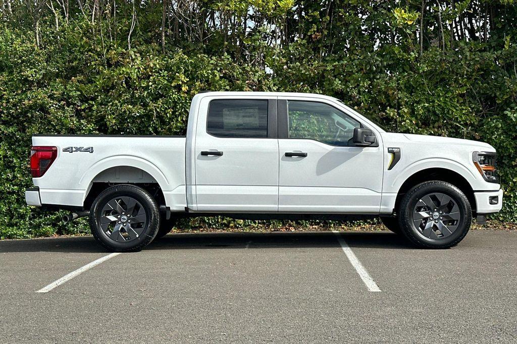 new 2025 Ford F-150 car, priced at $51,960