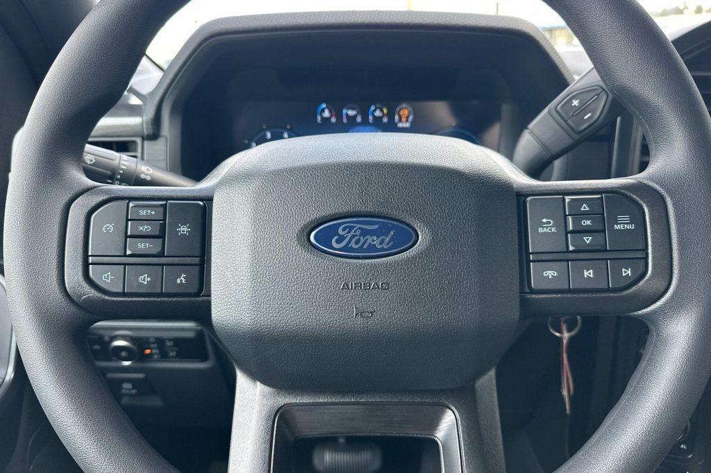 new 2025 Ford F-150 car, priced at $51,960