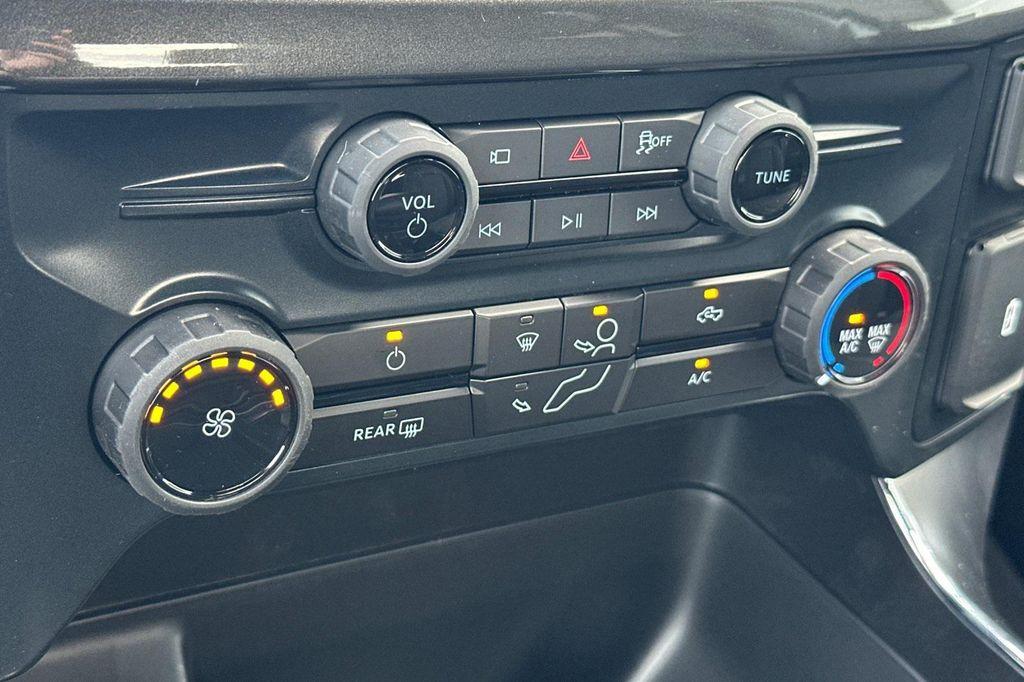new 2025 Ford F-150 car, priced at $51,960