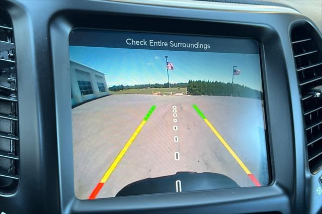 used 2016 Jeep Cherokee car