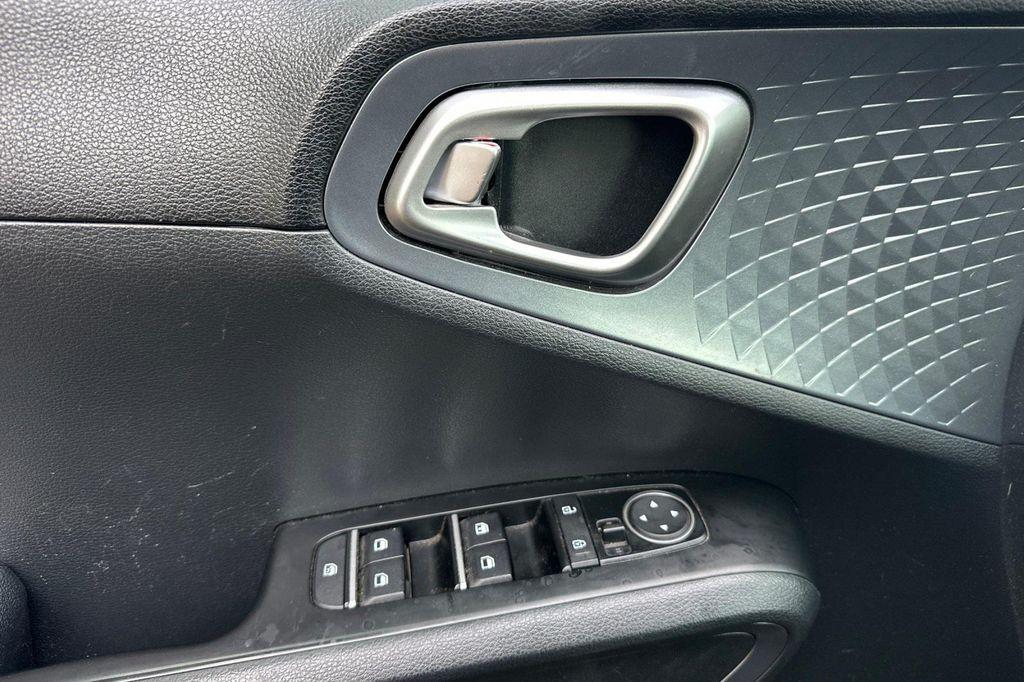 used 2021 Kia Soul car, priced at $13,995