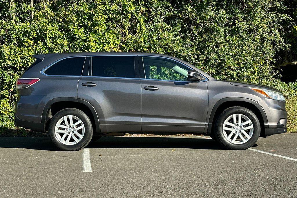 used 2015 Toyota Highlander car, priced at $19,000
