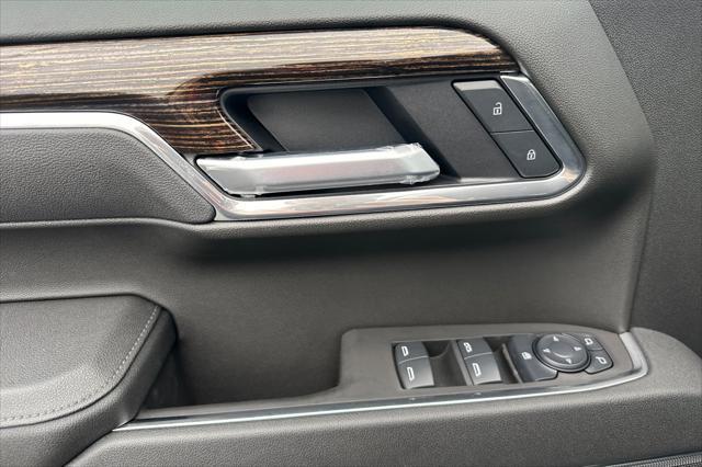 new 2025 GMC Sierra 1500 car, priced at $57,045