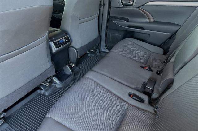 used 2019 Toyota Highlander car, priced at $20,995