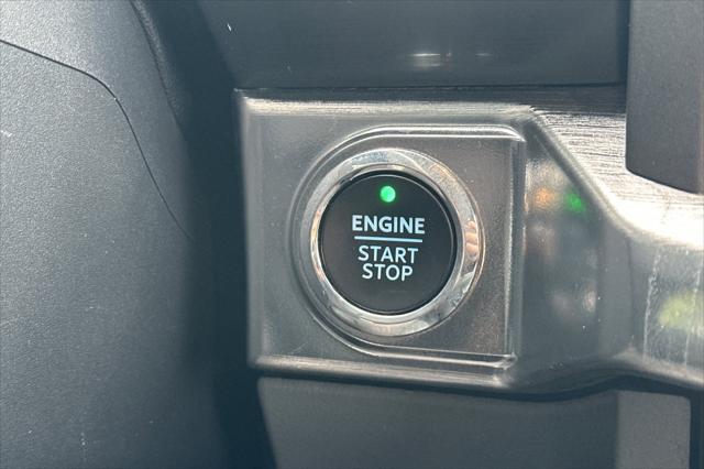 used 2022 Ford F-150 car, priced at $39,995