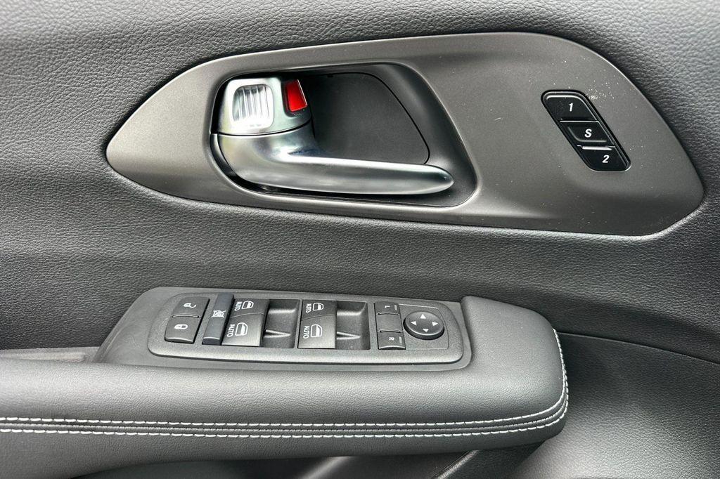 new 2026 Chrysler Pacifica car, priced at $47,065