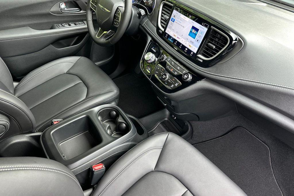 new 2026 Chrysler Pacifica car, priced at $47,065