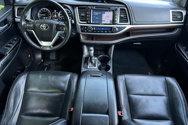 used 2014 Toyota Highlander car, priced at $18,990