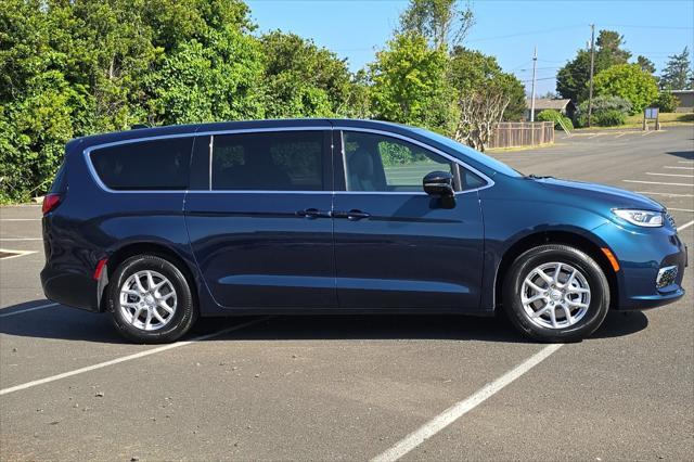 new 2025 Chrysler Pacifica car, priced at $44,940