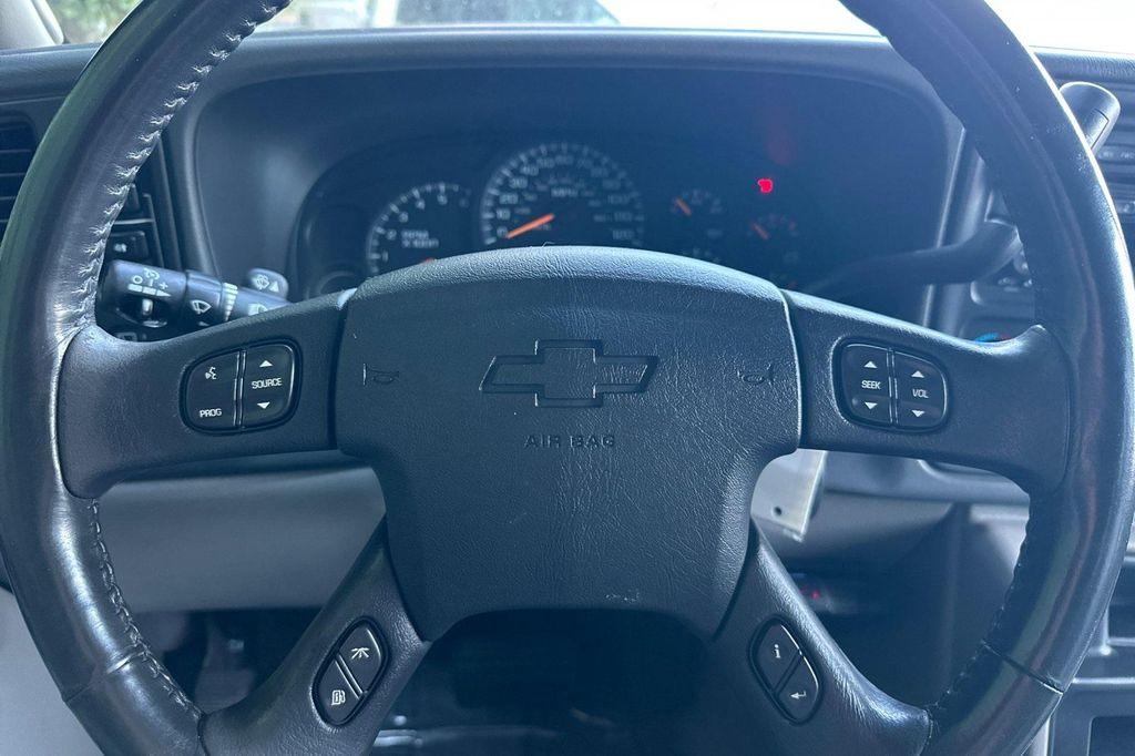 used 2005 Chevrolet Suburban car, priced at $6,995