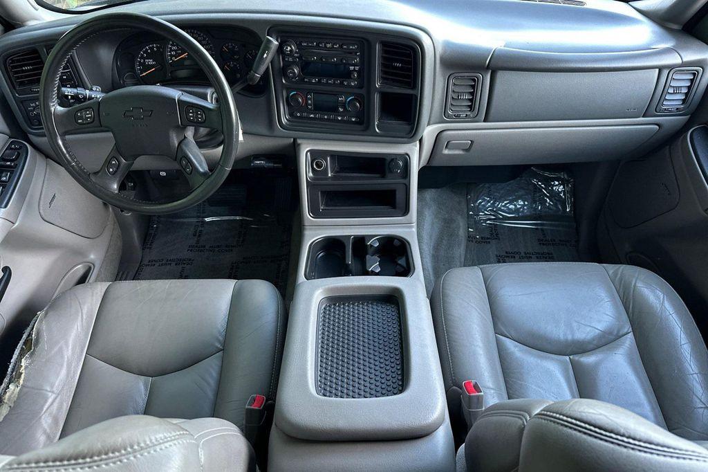 used 2005 Chevrolet Suburban car, priced at $6,995