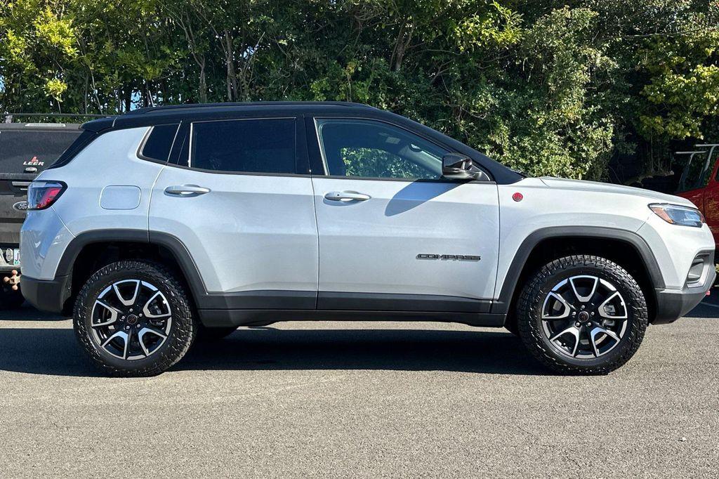 new 2026 Jeep Compass car, priced at $35,985
