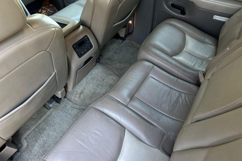 used 2001 Chevrolet Suburban car, priced at $14,995