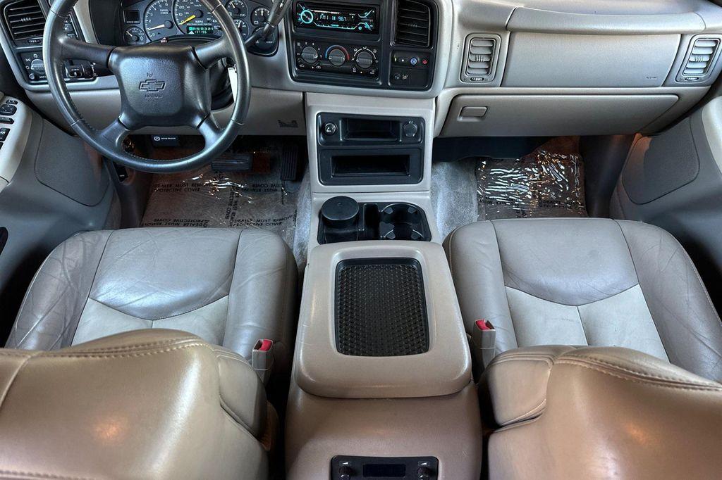 used 2001 Chevrolet Suburban car, priced at $14,995