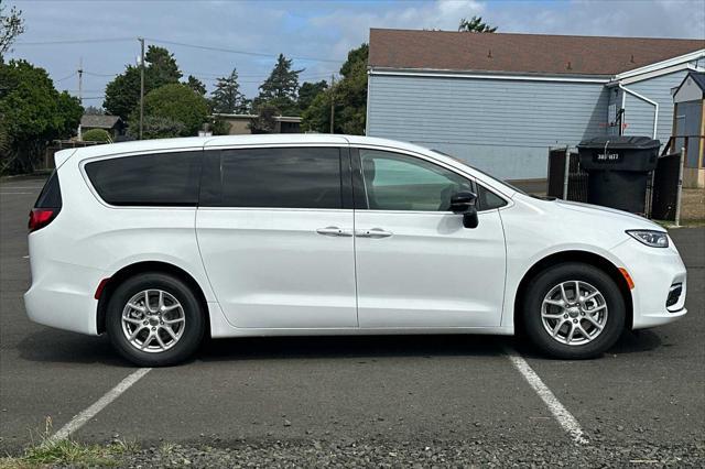 new 2024 Chrysler Pacifica car, priced at $43,500