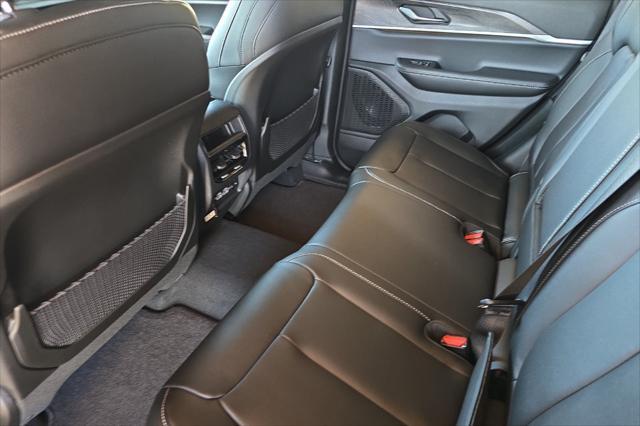 new 2025 Jeep Grand Cherokee car, priced at $48,290