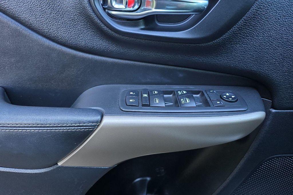 used 2018 Jeep Cherokee car, priced at $11,995