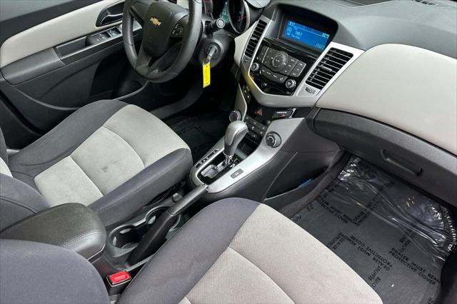 used 2014 Chevrolet Cruze car, priced at $7,995