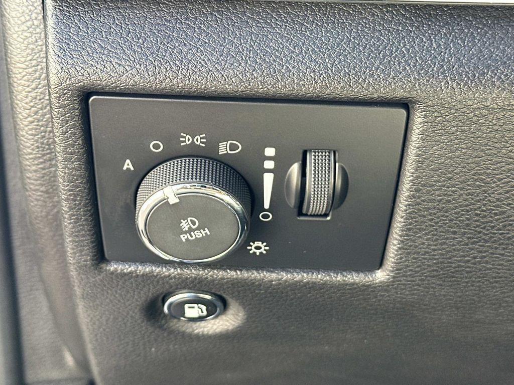 used 2017 Jeep Grand Cherokee car, priced at $15,500