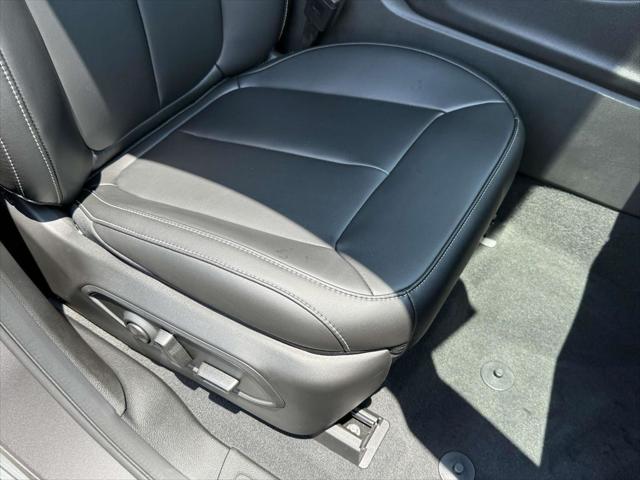 new 2025 Jeep Grand Cherokee L car, priced at $42,479