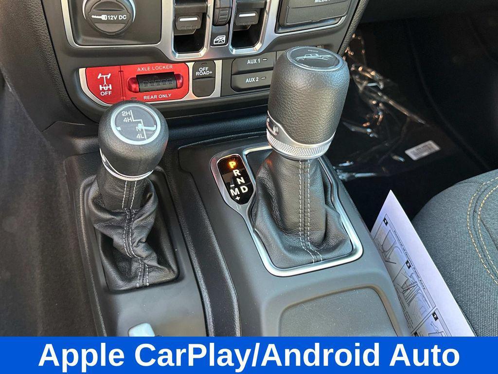 new 2025 Jeep Gladiator car, priced at $39,805