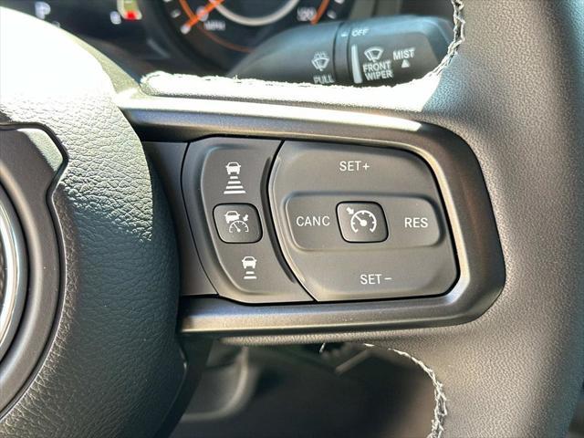 new 2025 Jeep Gladiator car, priced at $47,305