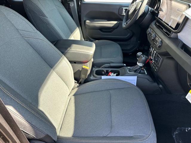 new 2025 Jeep Gladiator car, priced at $47,305