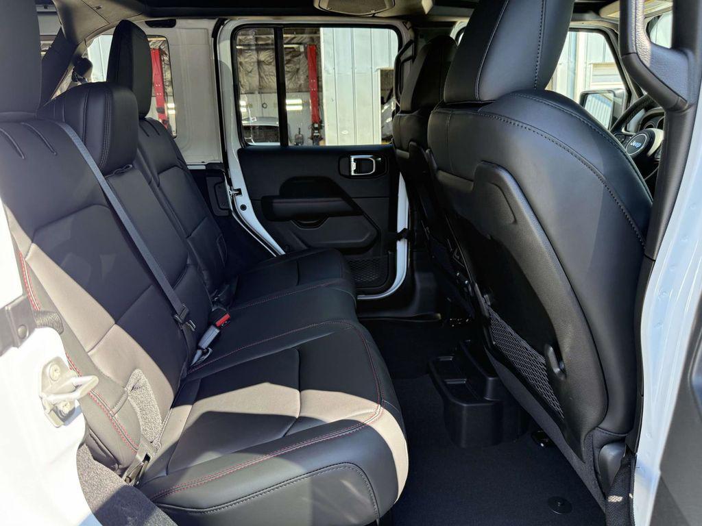 new 2025 Jeep Wrangler car, priced at $62,725