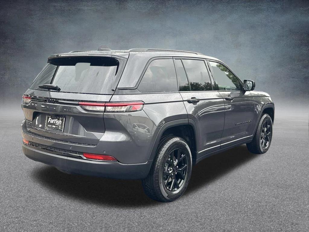 new 2025 Jeep Grand Cherokee car, priced at $35,255