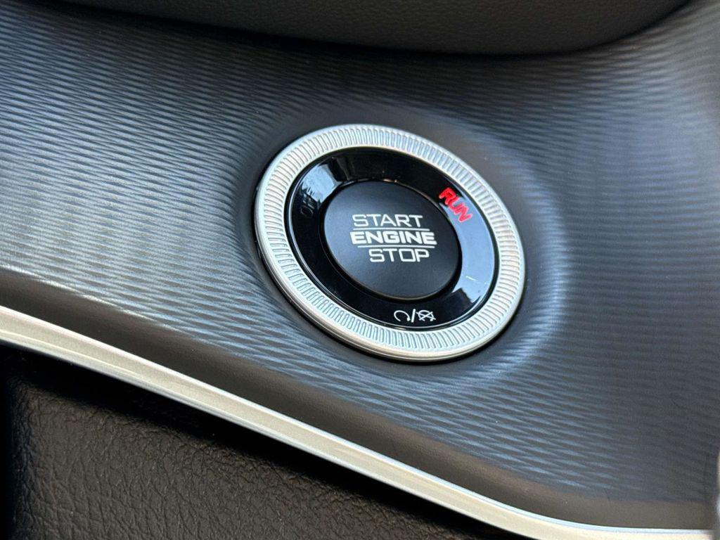 new 2025 Jeep Grand Cherokee L car, priced at $37,879