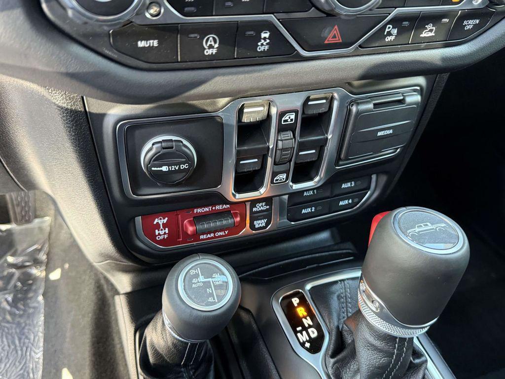 new 2025 Jeep Gladiator car, priced at $51,023