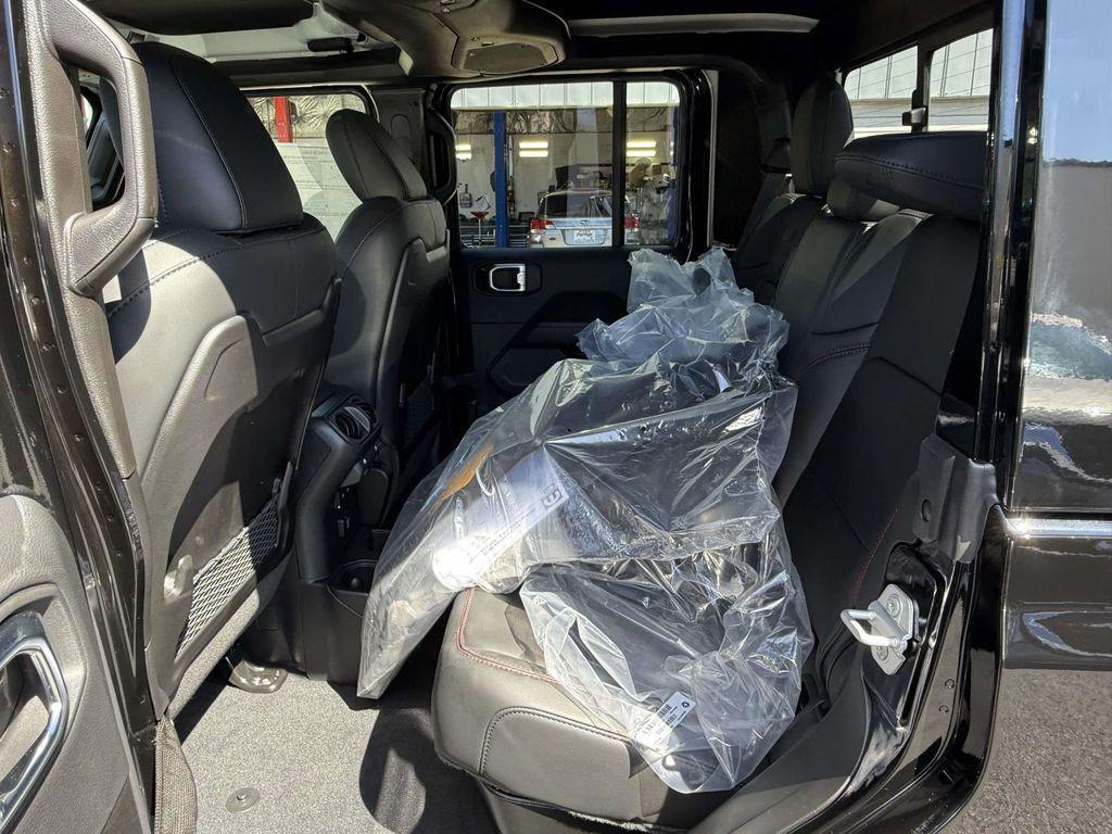 new 2025 Jeep Gladiator car, priced at $51,023