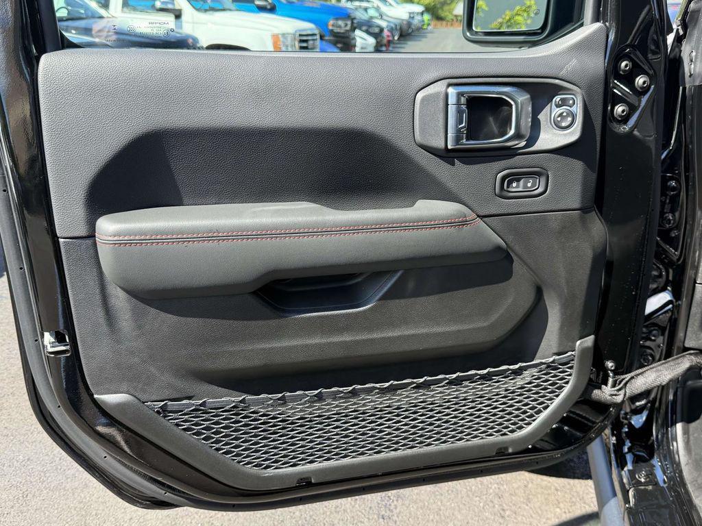 new 2025 Jeep Gladiator car, priced at $51,023