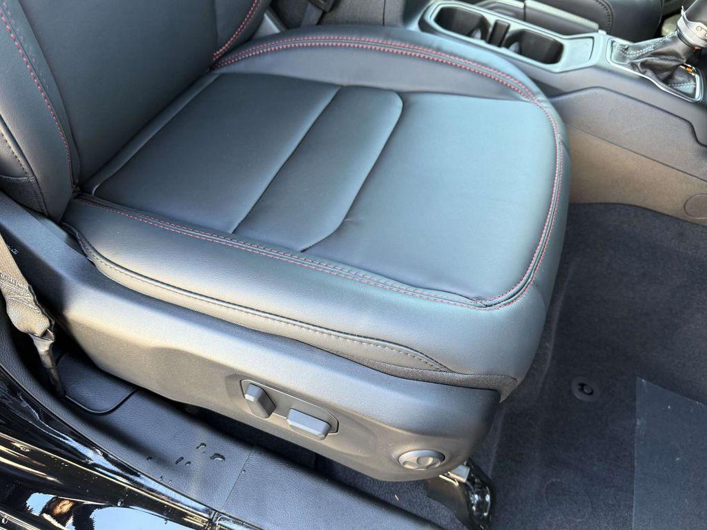 new 2025 Jeep Gladiator car, priced at $51,023