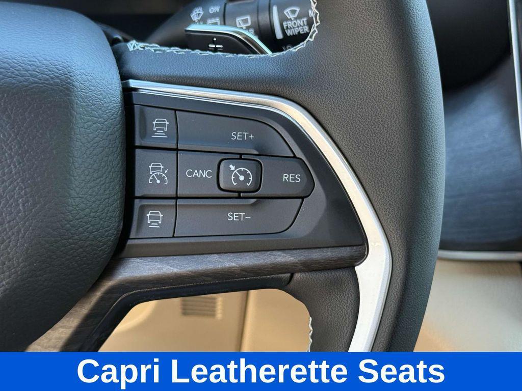 new 2025 Jeep Grand Cherokee car, priced at $42,669