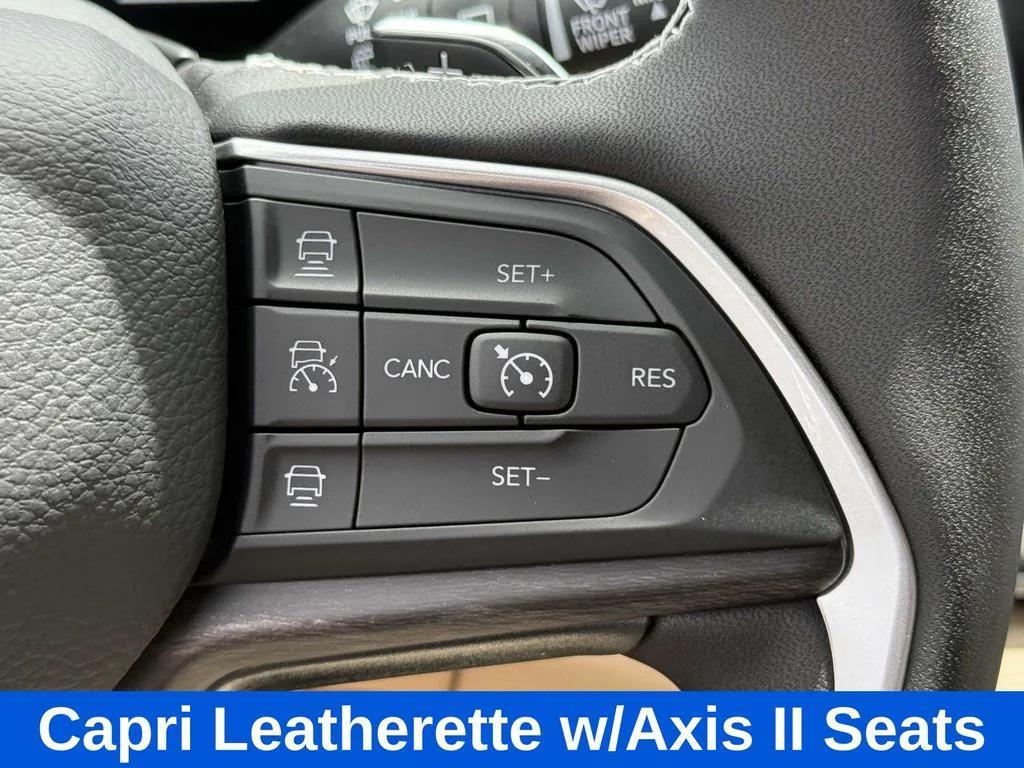 new 2025 Jeep Grand Cherokee car, priced at $45,802