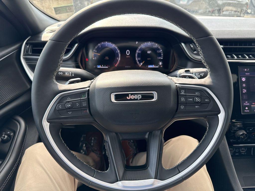 used 2025 Jeep Grand Cherokee L car, priced at $34,900