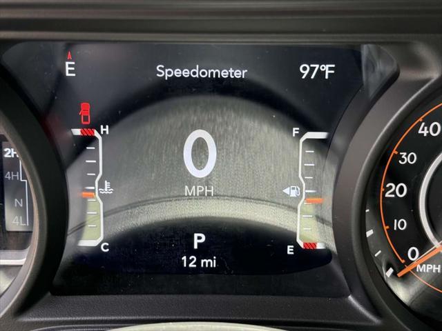 new 2025 Jeep Gladiator car, priced at $44,099