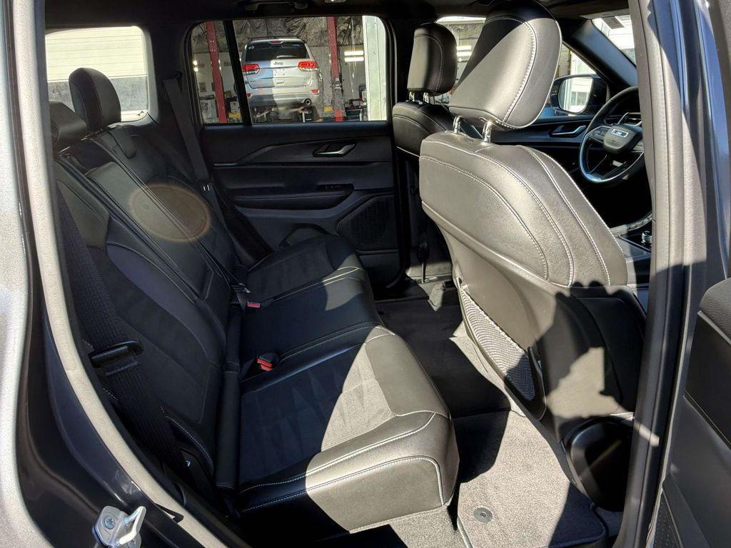 used 2025 Jeep Grand Cherokee car, priced at $37,000