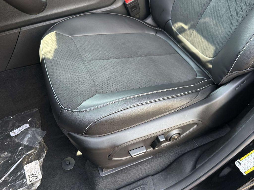 new 2025 Jeep Grand Cherokee car, priced at $38,080