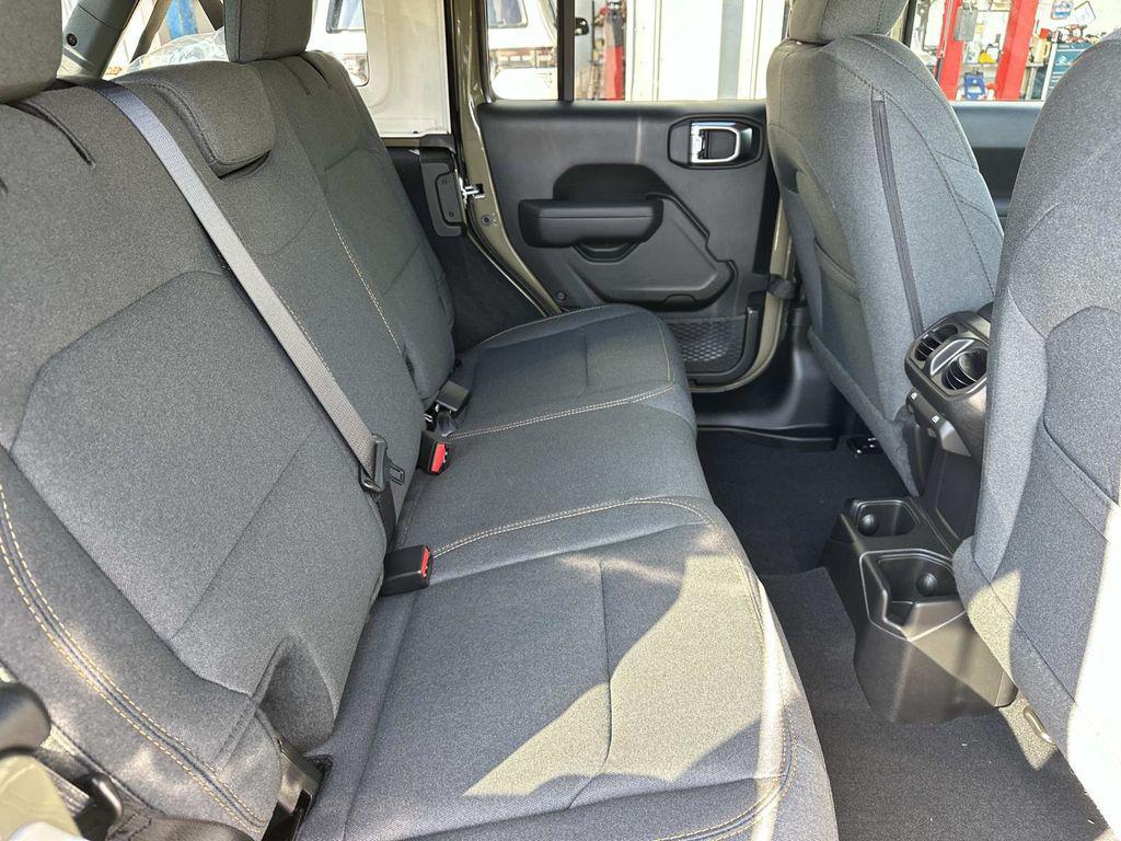 new 2025 Jeep Wrangler car, priced at $45,432