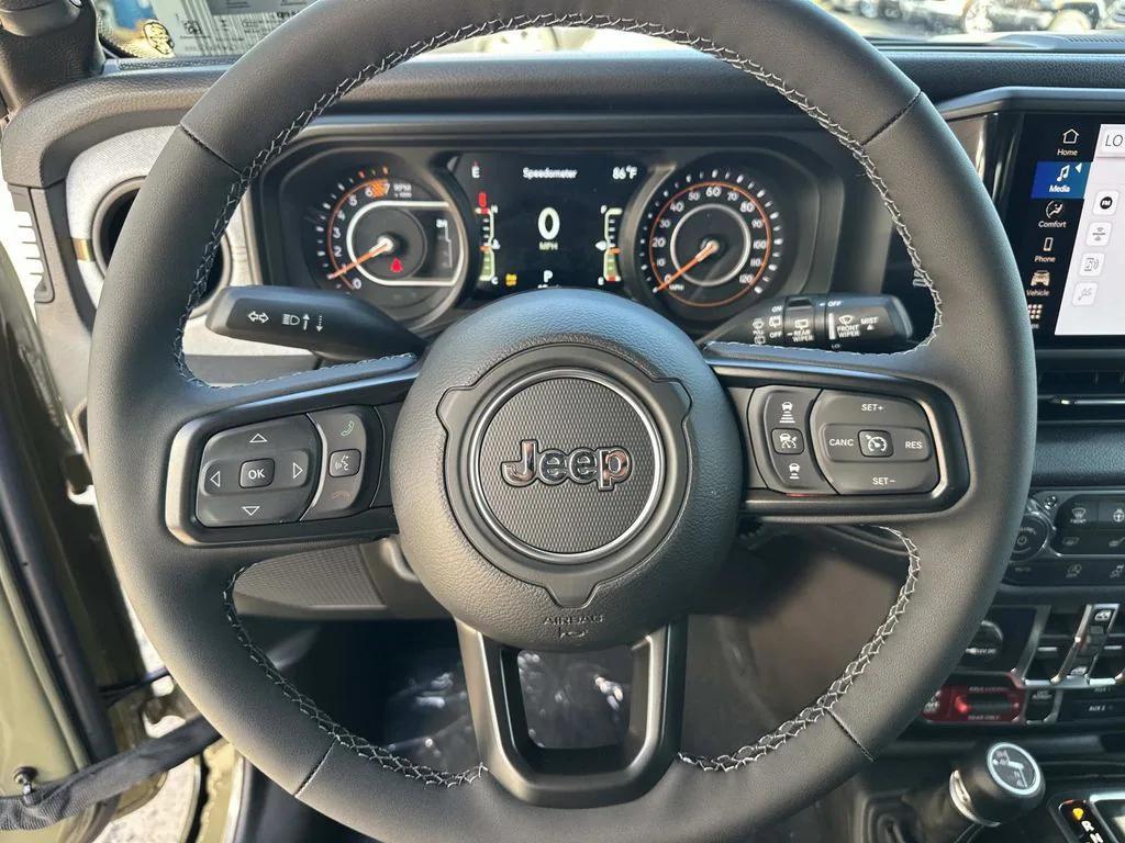 new 2025 Jeep Wrangler car, priced at $45,432