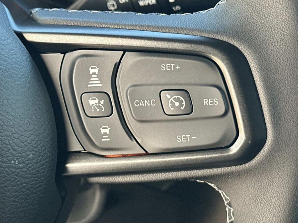 new 2025 Jeep Wrangler car, priced at $45,432