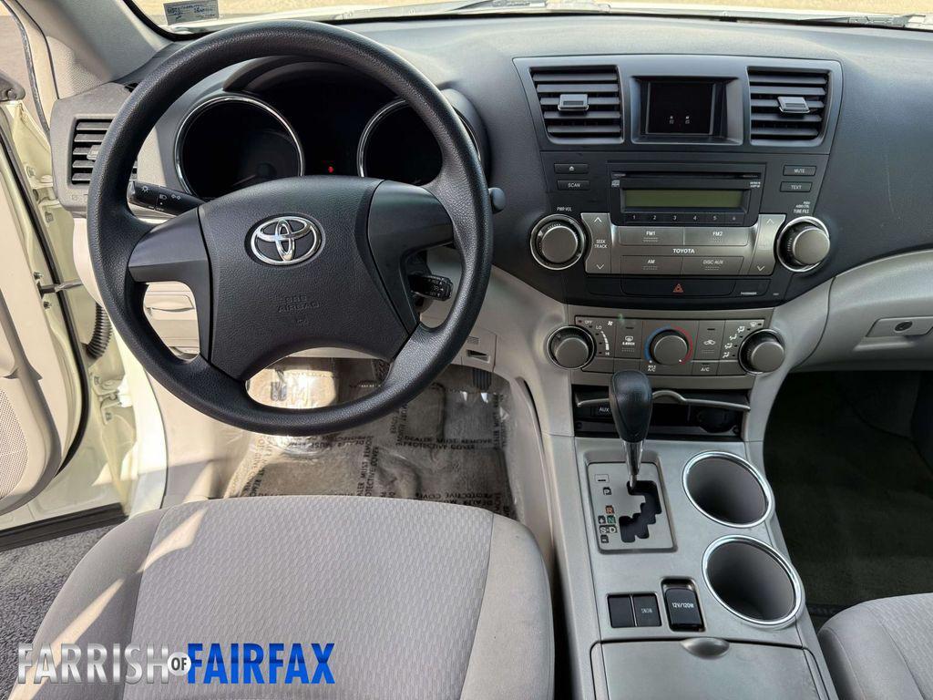 used 2008 Toyota Highlander car, priced at $10,000