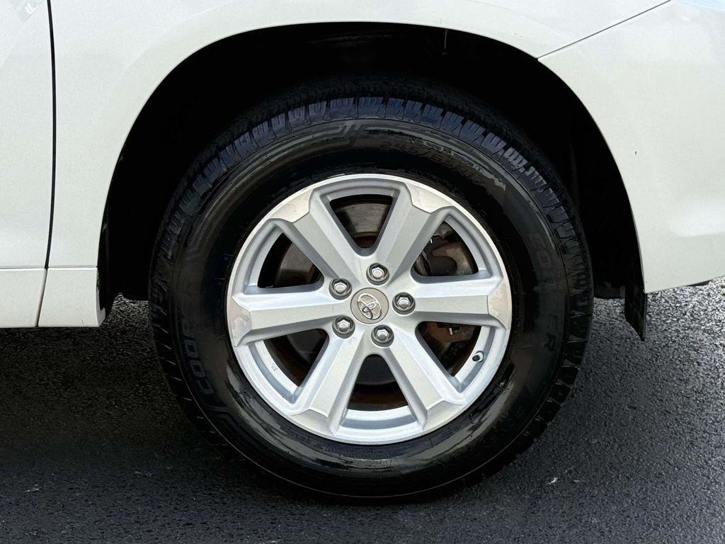 used 2008 Toyota Highlander car, priced at $8,995