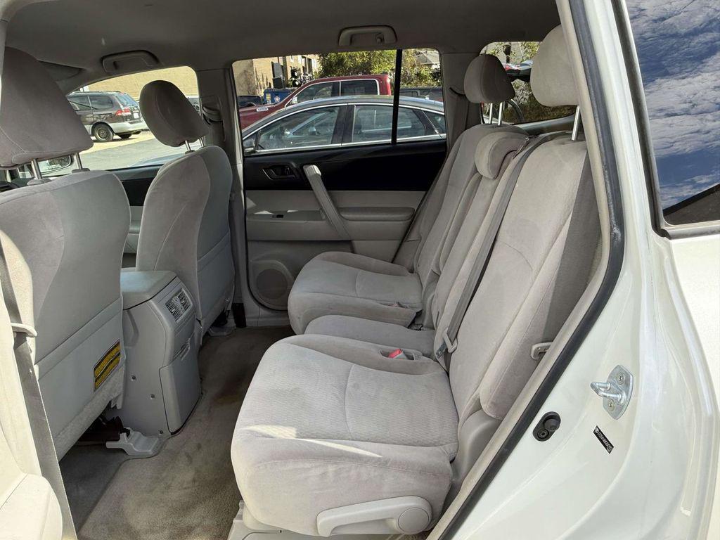used 2008 Toyota Highlander car, priced at $8,995