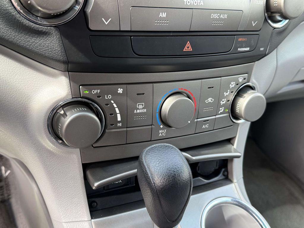 used 2008 Toyota Highlander car, priced at $8,995