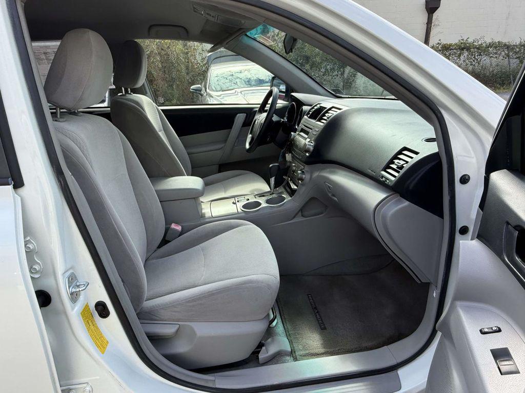 used 2008 Toyota Highlander car, priced at $8,995
